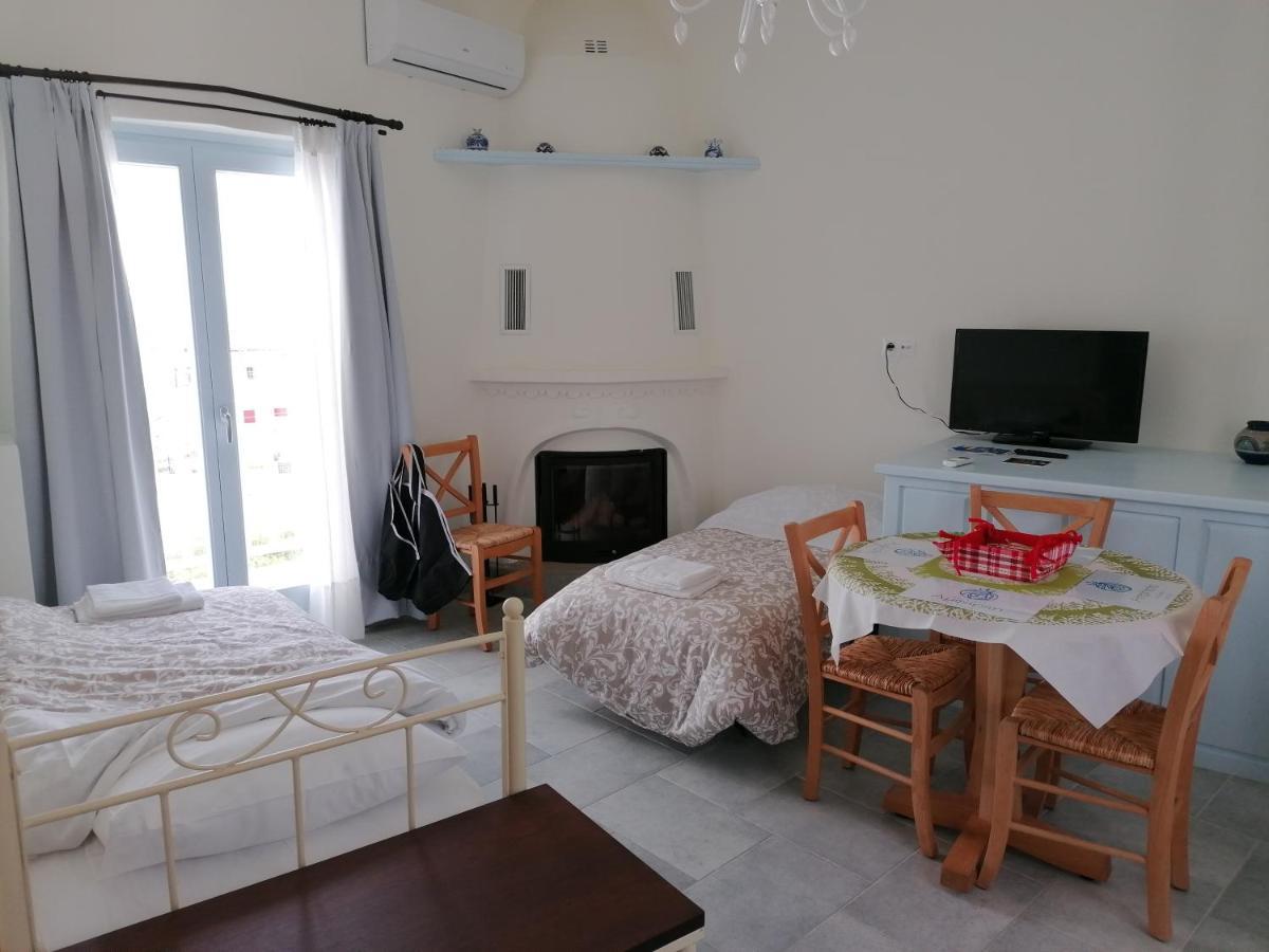 Amphitrite Apartments Skyros Ngoại thất bức ảnh